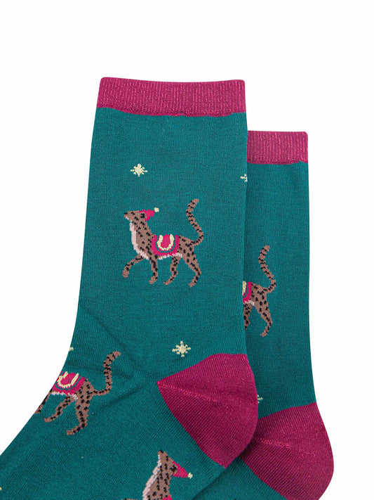 green bamboo ankle socks featuring cheetahs wearing party hats