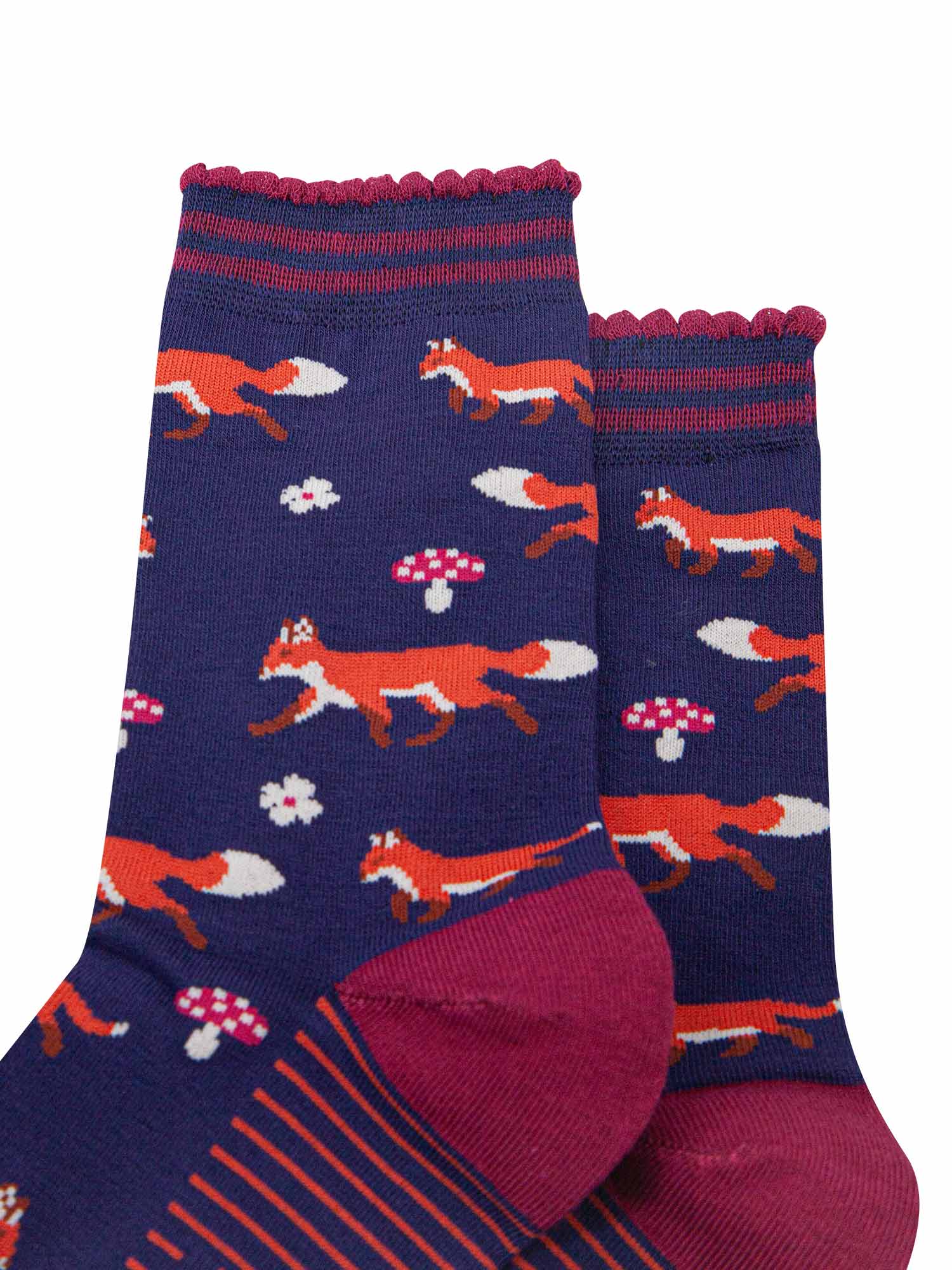 womens-bamboo-socks-navy-blue-berry-fox-and-toadstool-close-up