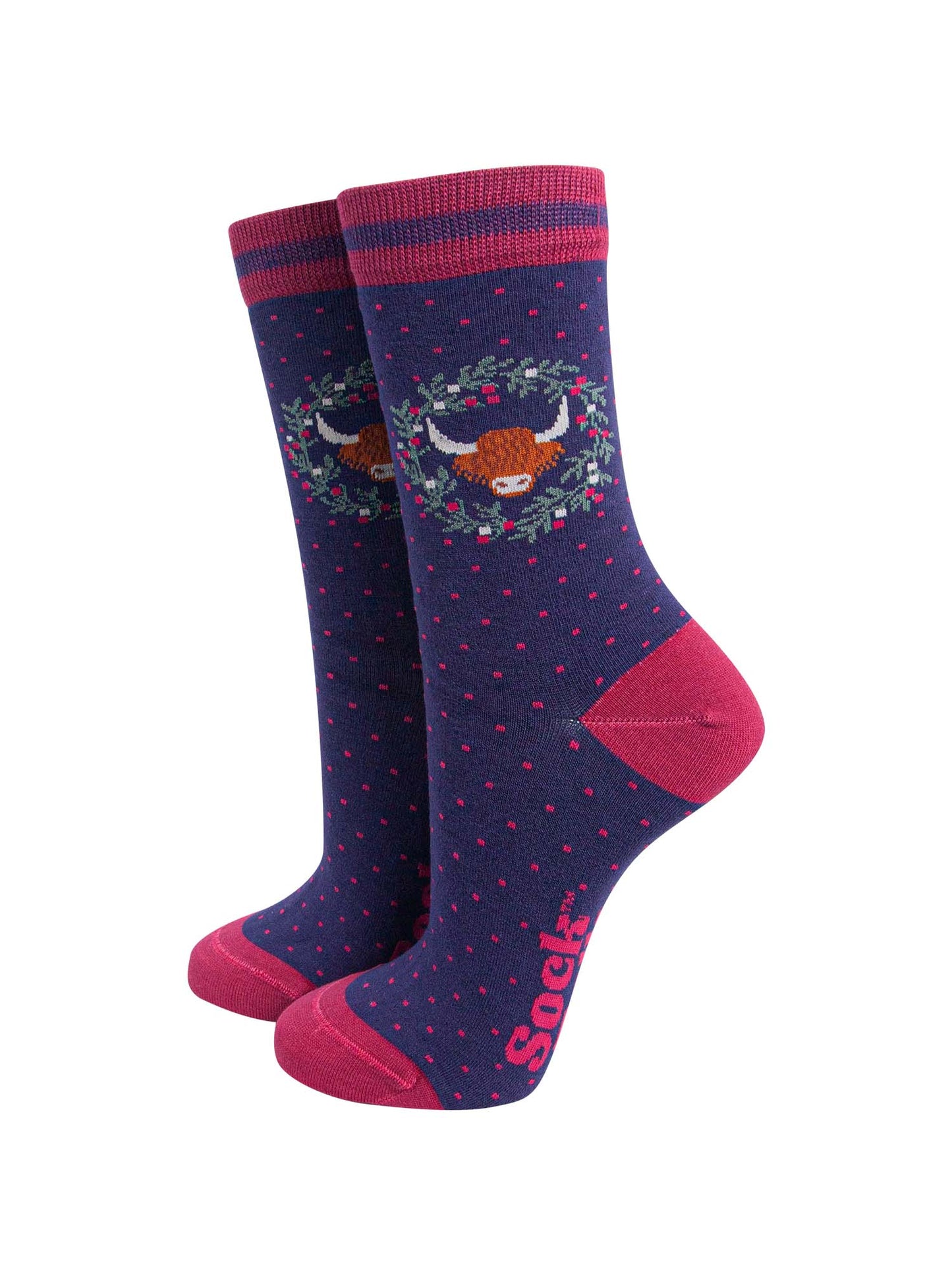 Highland Cow Wreath Bamboo Socks in Navy Blue