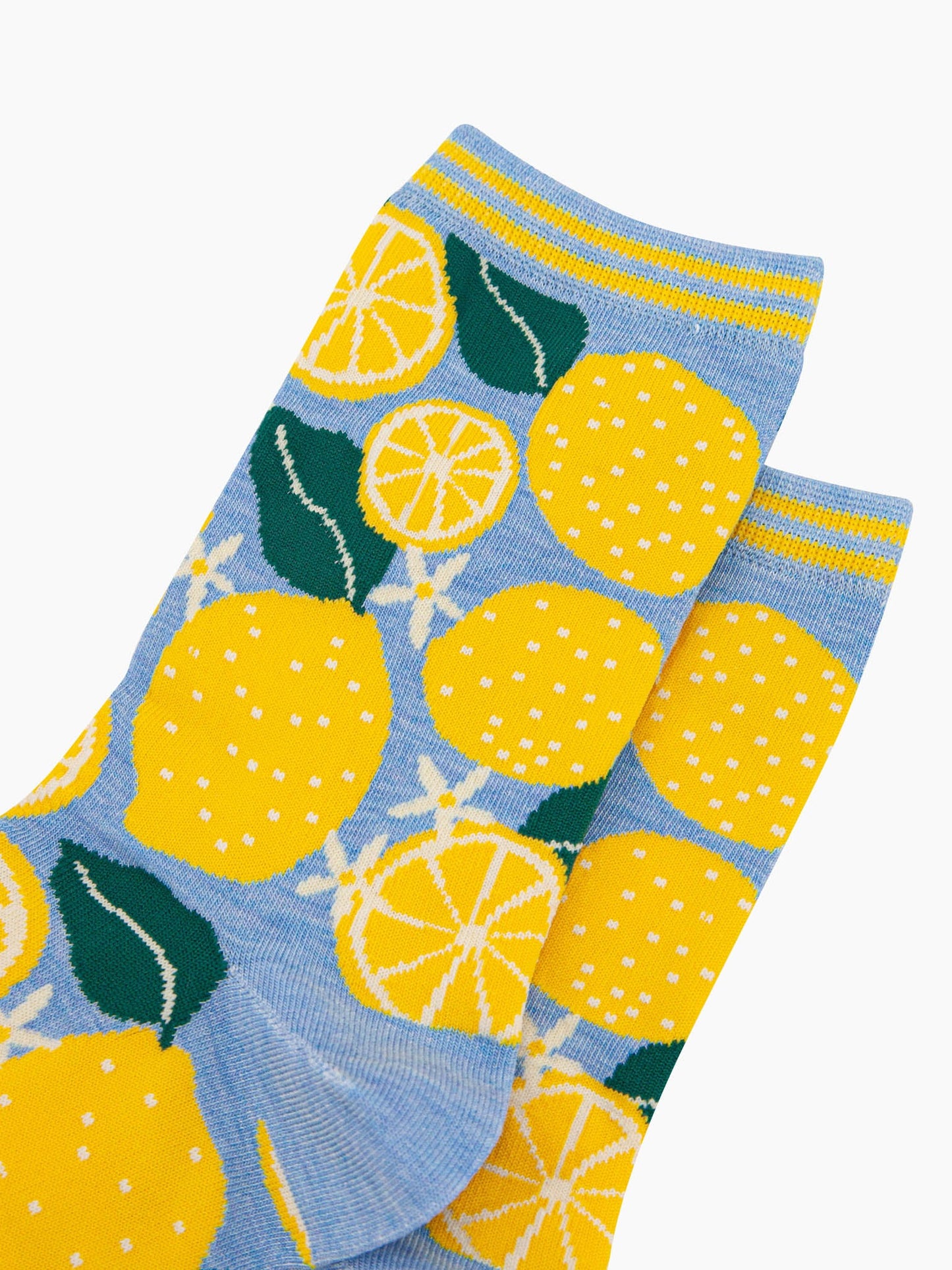 womens-bamboo-socks-blue-lemon-tree-close-up-fruit-slices-leaves-blossom-flowers