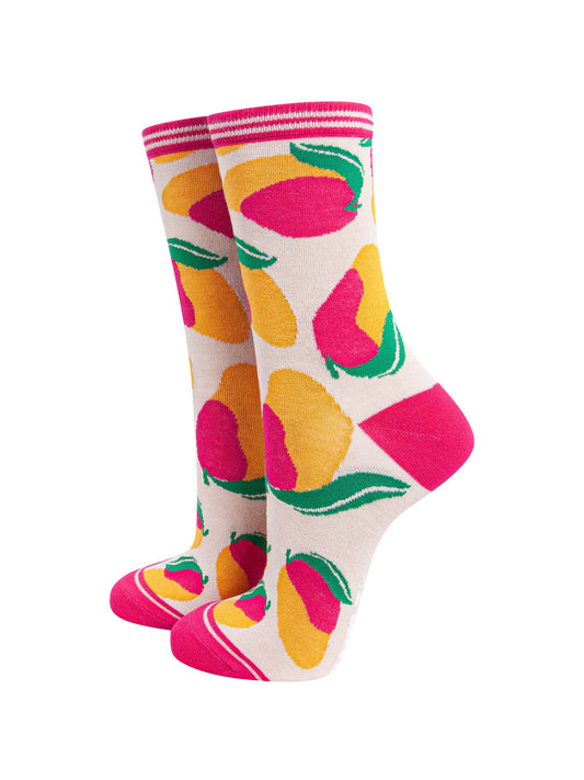 cream and pink bamboo ankle socks with a pattern of yellow and pink mango fruit