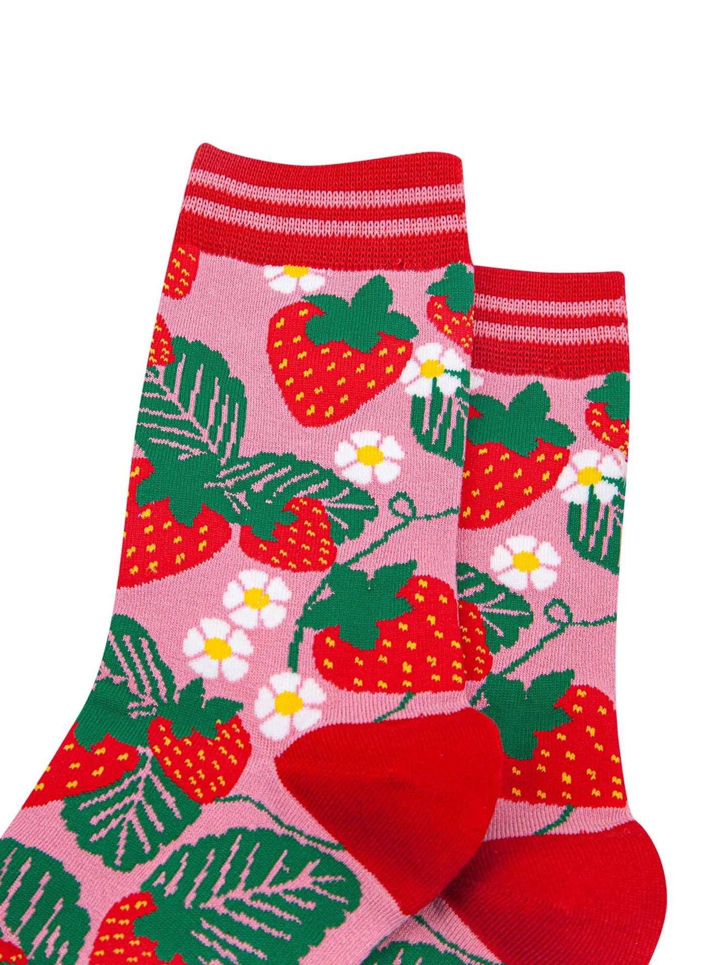 womens-bamboo-socks-pink-strawberries-close-up-pattern-red-summer-berries-white-flowers-laves-strawberry-plants