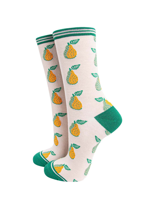 cream and green bamboo ankle socks with an all over pear fruit pattern