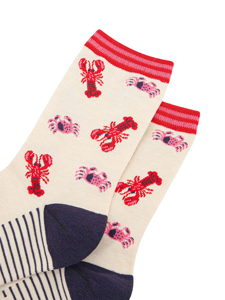 womens-bamboo-socks-cream-lobster-and-crab-close-up-showing-the-red-lobsters-and-pink-crab-pattern