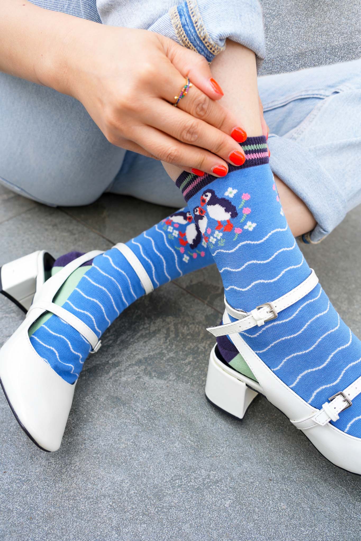 puffin-print-bamboo-socks-in-blue
