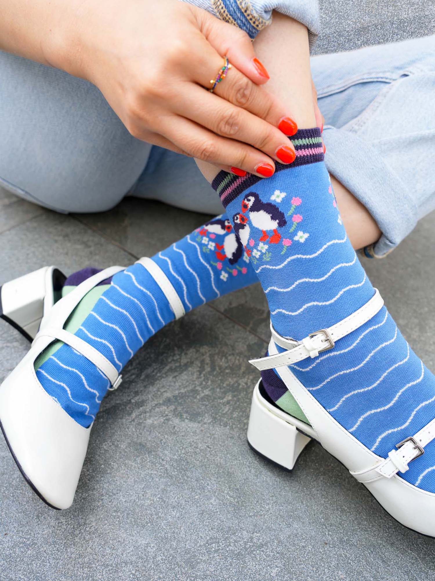 puffin-print-bamboo-socks-in-blue