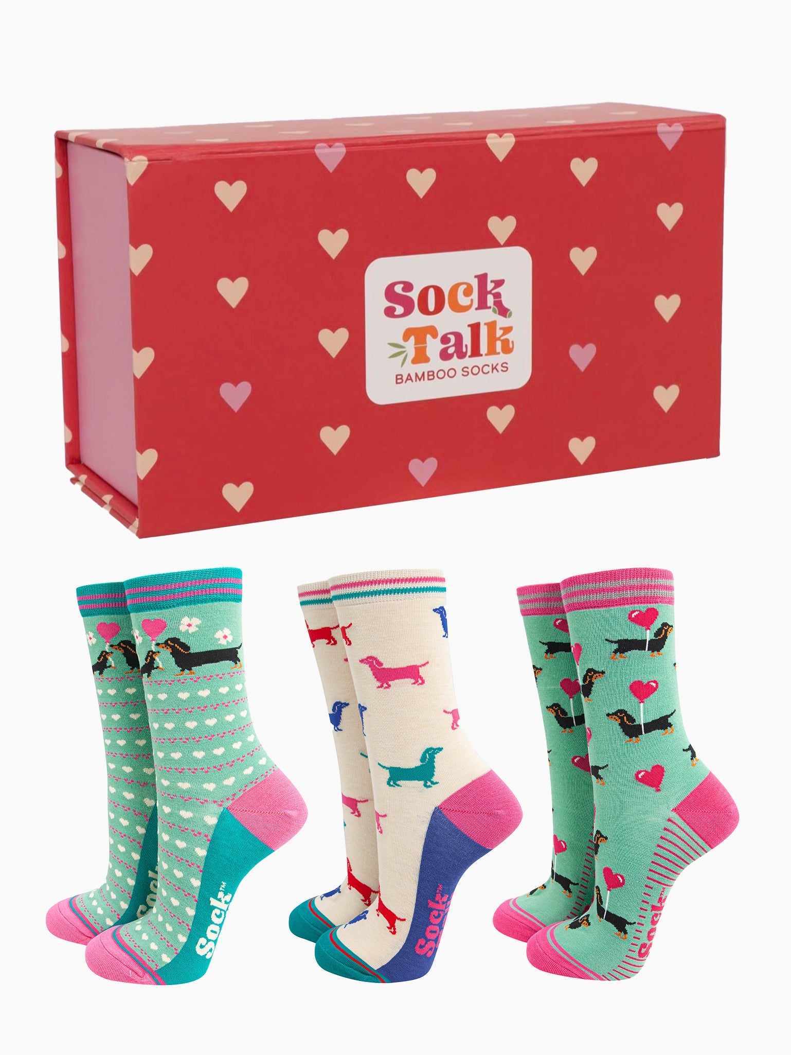 womens-bamboo-socks-gift-box-sausage-dogs-love-hearts-three-dachshund-ankle-socks