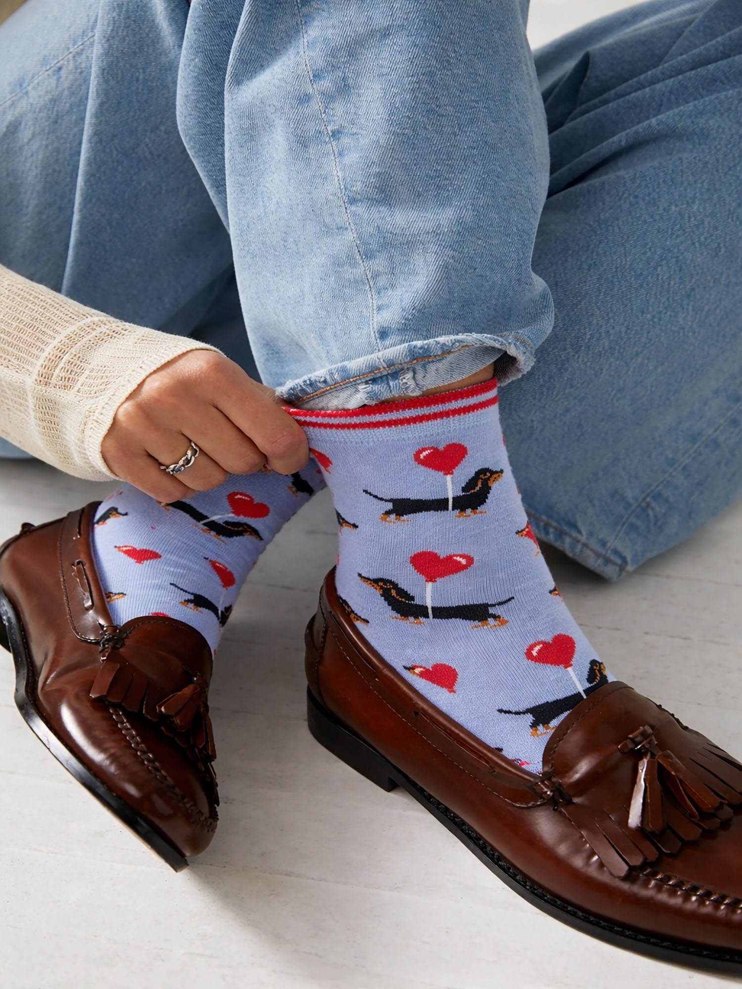 Sausage-Dogs-Heart-Balloon-Bamboo-Socks-in-Blue