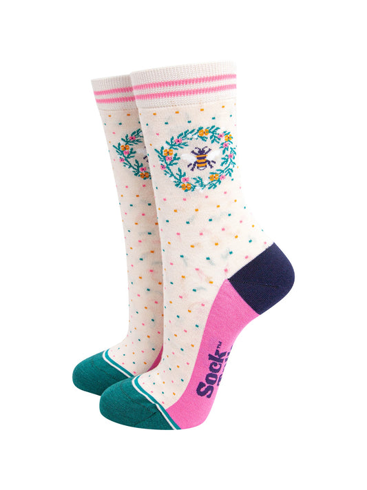 Bee-Floral-Wreath-Bamboo-Socks-in-Cream-On-Foot-Mannequin