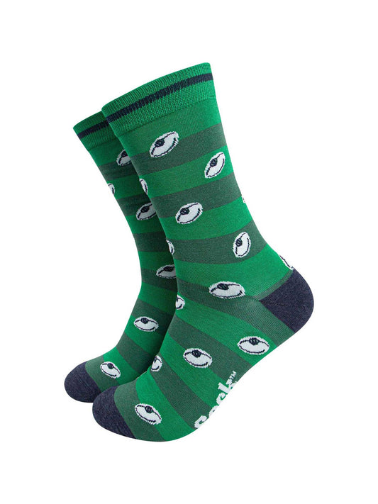 mens-bamboo-socks-green-rugby-ball-stripe-pattern-striped-like-pitch-white-rugby-balls