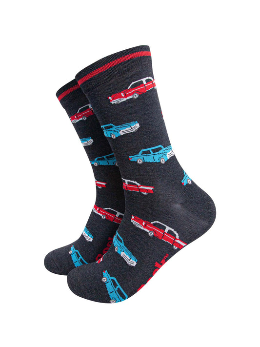 mens-bamboo-socks-black-american-classic-cars-pattern-red-blue-vintage-vehicles