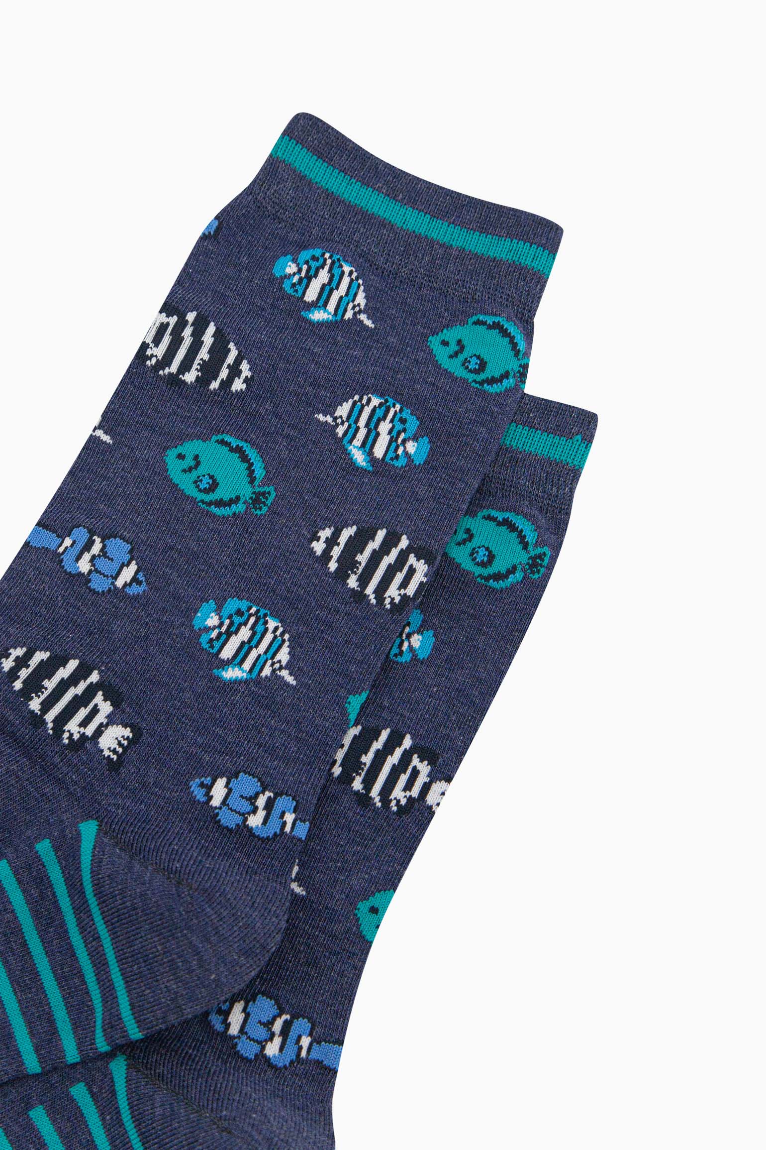 mens-bamboo-socks-navy-tropical-fish-close-up-swimming-fishes-underwater-blue-black-stripes-underwater