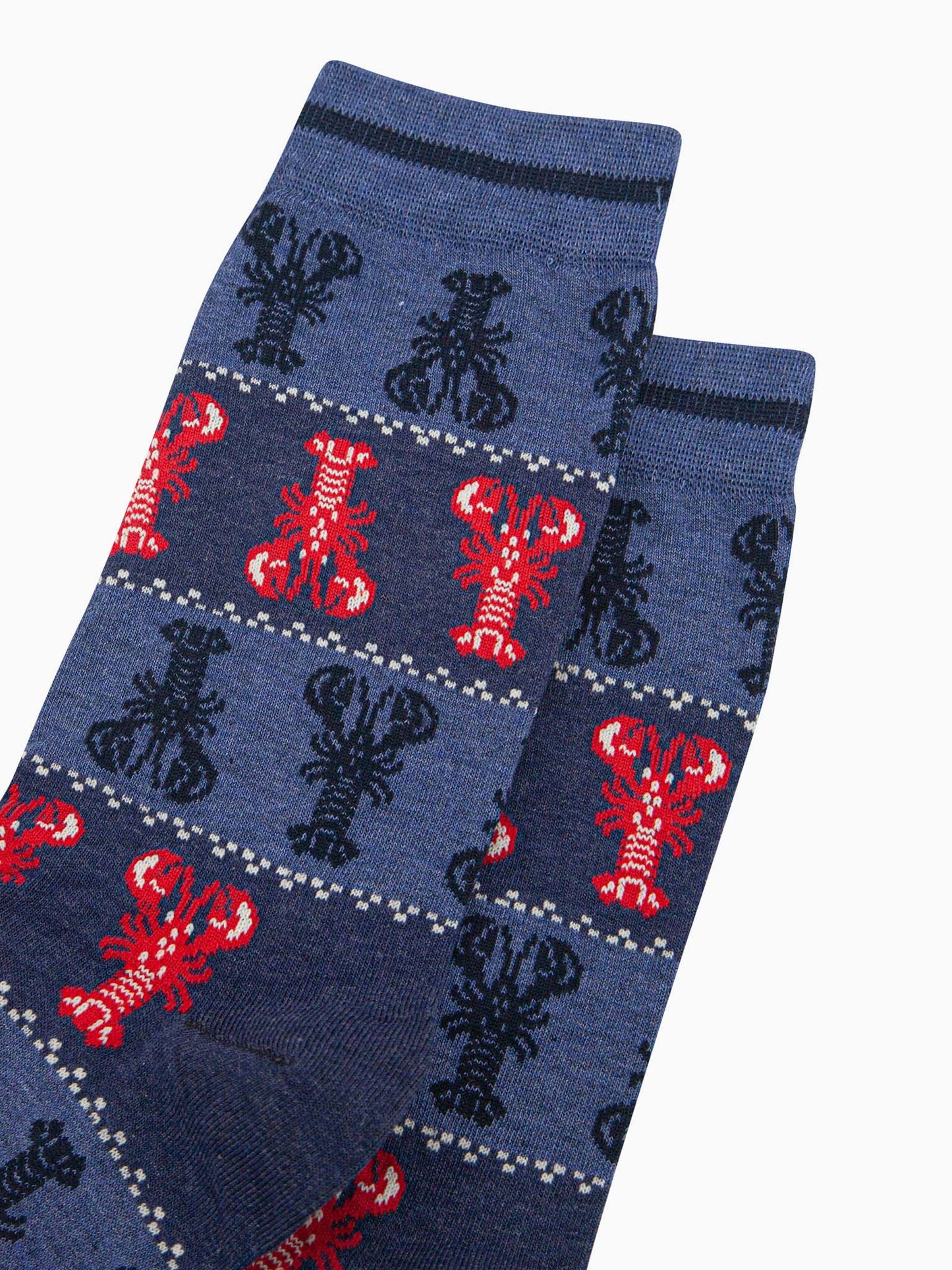 mens-bamboo-socks-denim-blue-lobster-fair-isle-close-up-white-fair-isle-dots-large-red-and-blue-lobsters