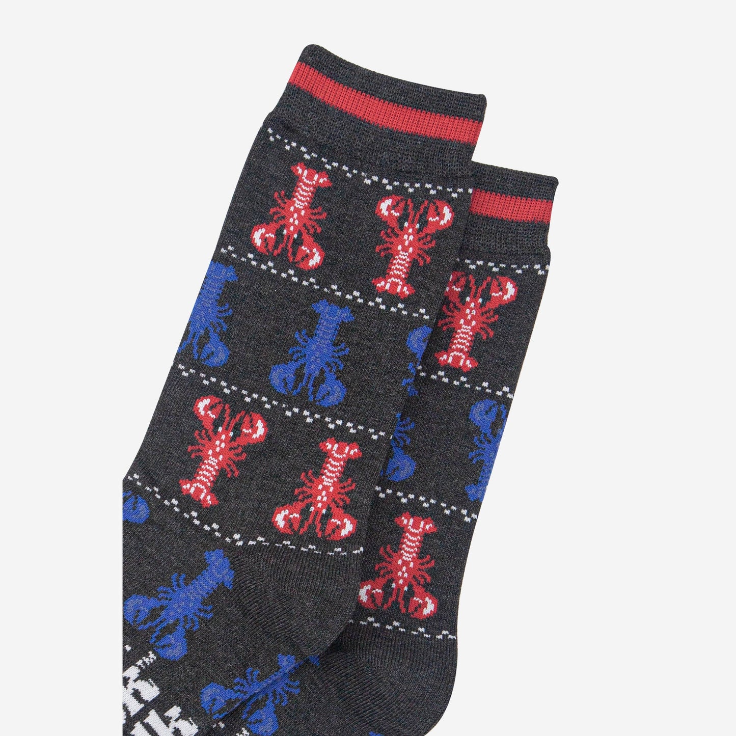 mens-bamboo-socks-black-lobsters-close-up