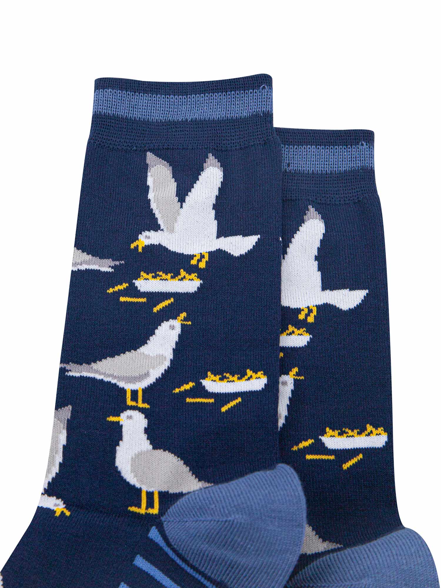 mens-bamboo-socks-navy-blue-denim-blue-seagulls-close-up