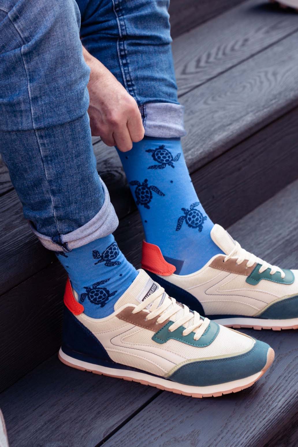 turtle-print-bamboo-socks-blue