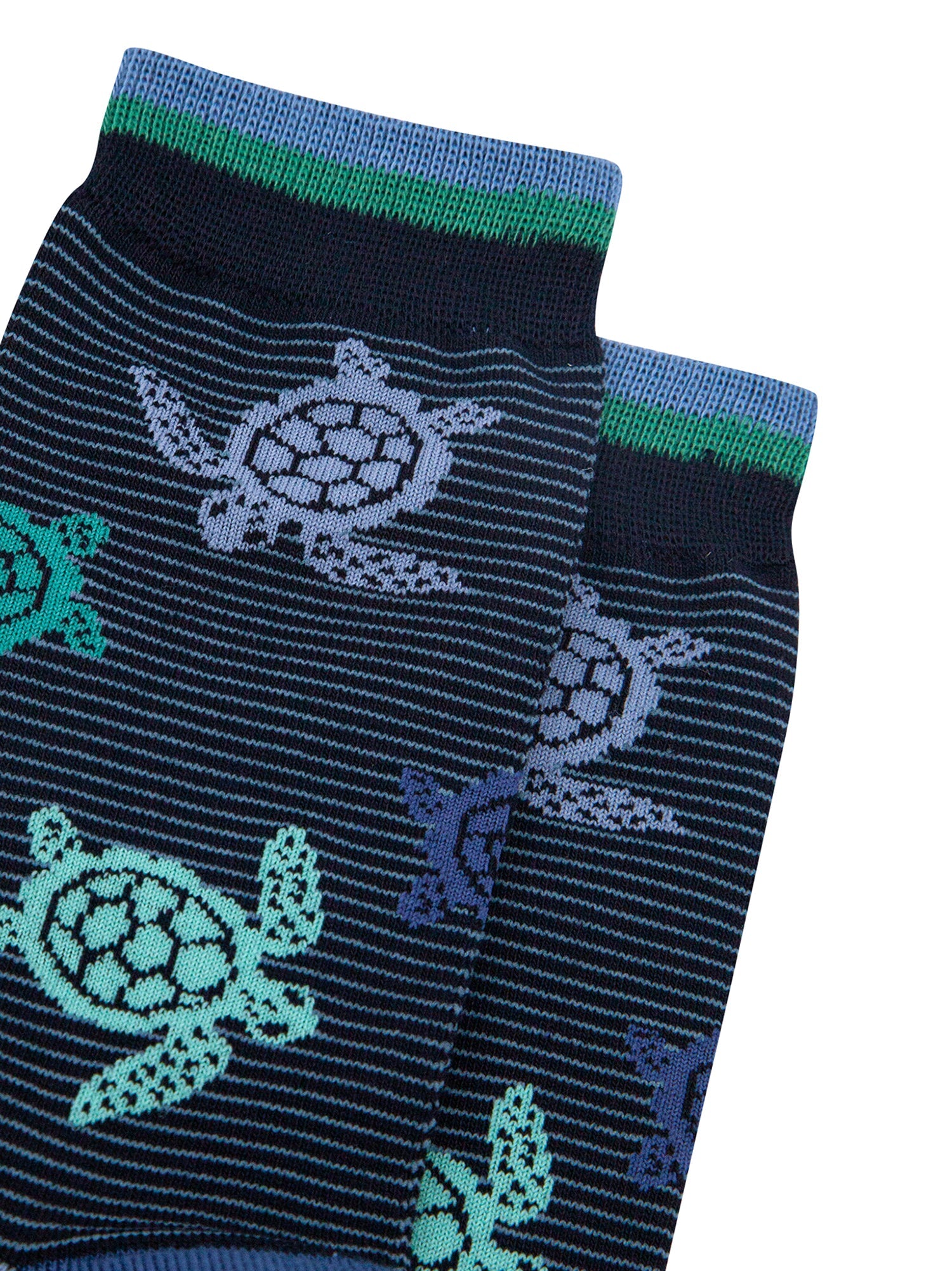 Sea-Turtles-Bamboo-Socks-in-Navy-Blue-Closeup