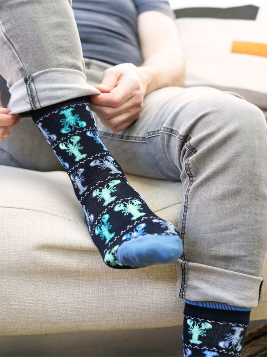 Animal-Bamboo-Crew-Socks-for-Men-Black-Lobster