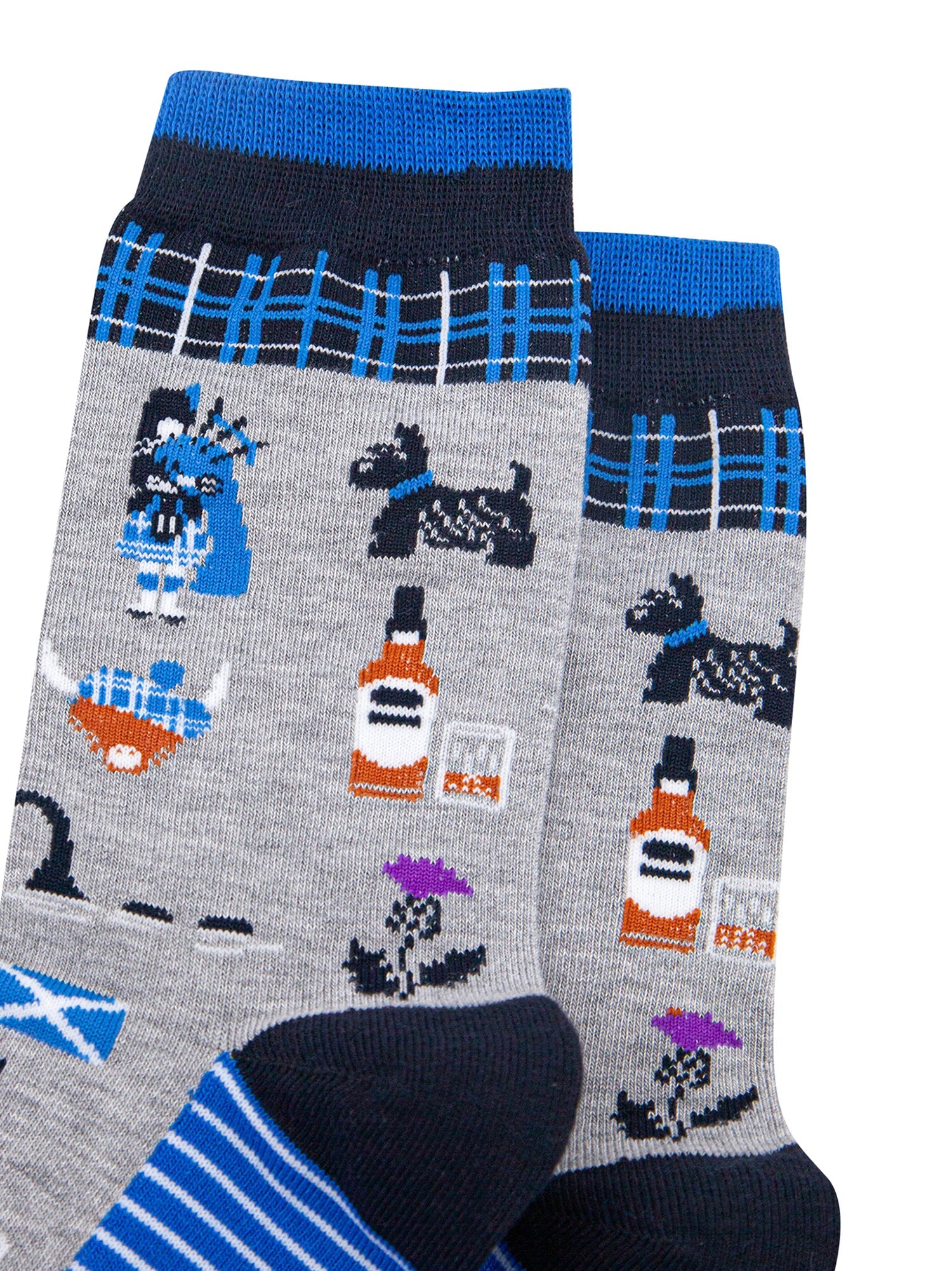 Scotland-Landmarks-Bamboo-Socks-in-Light-Grey-Closeup