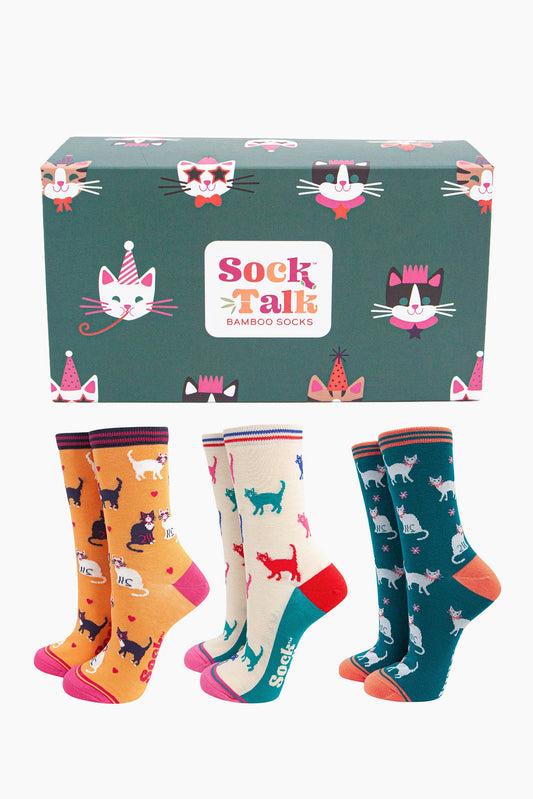 womens-bamboo-socks-gift-box-playful-cats-three-pairs-ankle-socks