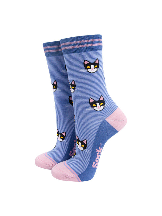 Cats-Striped-Bamboo-Socks-in-Blue-Mannequin