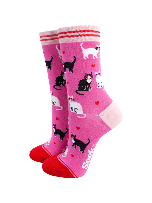 Cats-in-Love-Bamboo-Socks-in-Pink-On-Foot-Mannequin