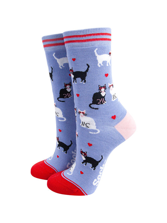 Cats-in-Love-Bamboo-Socks-in-Blue-On-Foot-Mannequin