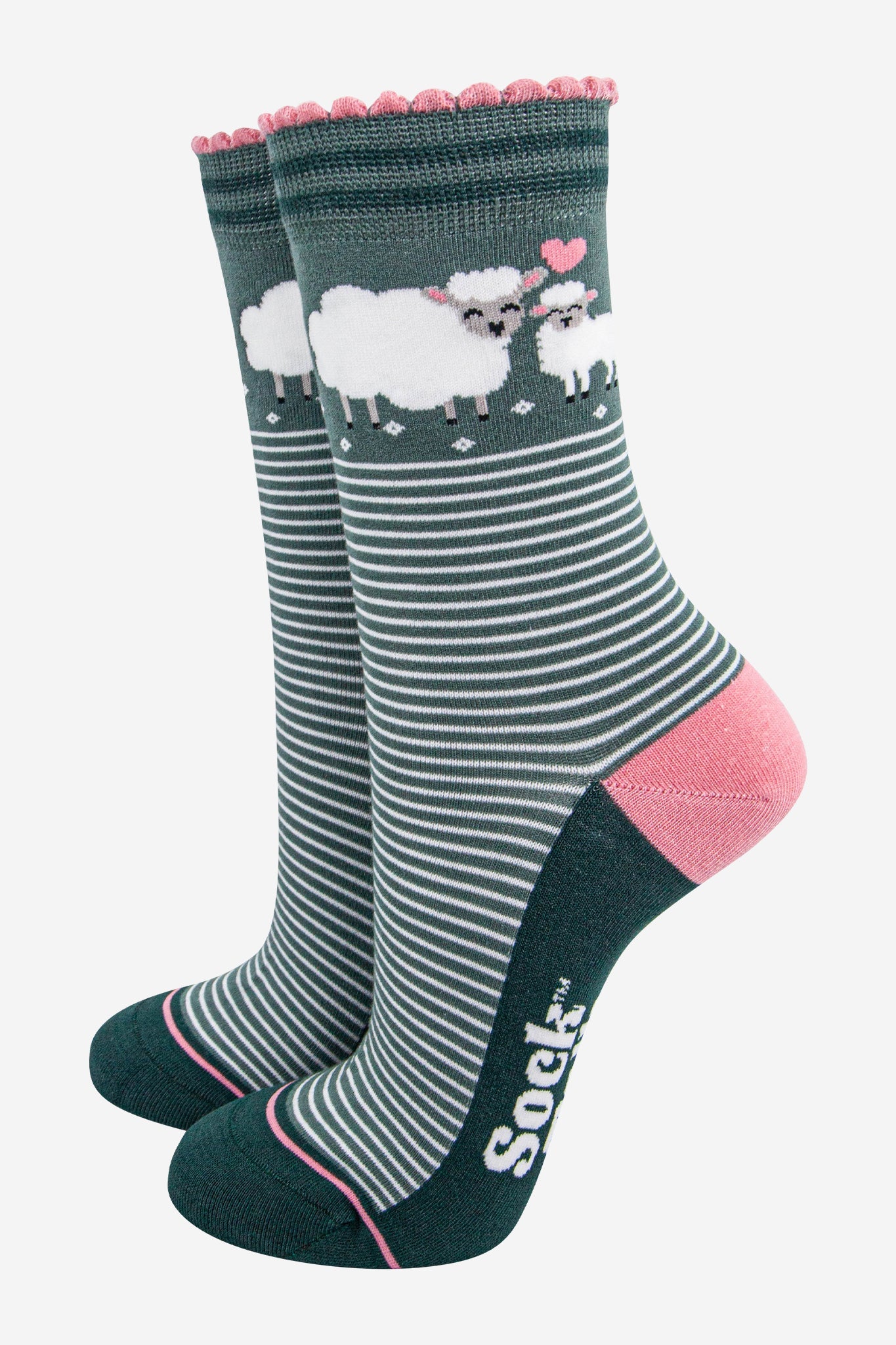 womens-socks-gift-box-pink-farm-animals-sheep-cows-green-stripe