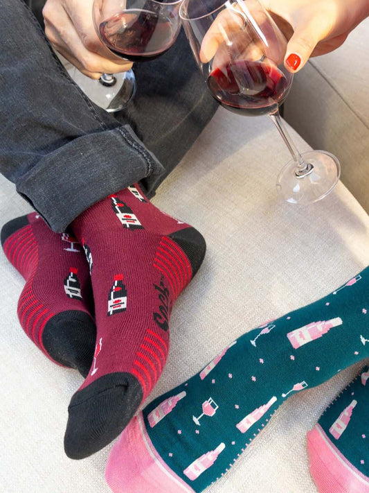 red-wine-print-bamboo-socks-in-burgundy-and-black-rose-wine-print-bamboo-socks-in-green-and-pink