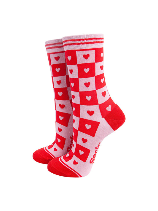 Heart-Checkerboard-Bamboo-Socks-in-Pink/Red-Mannequin