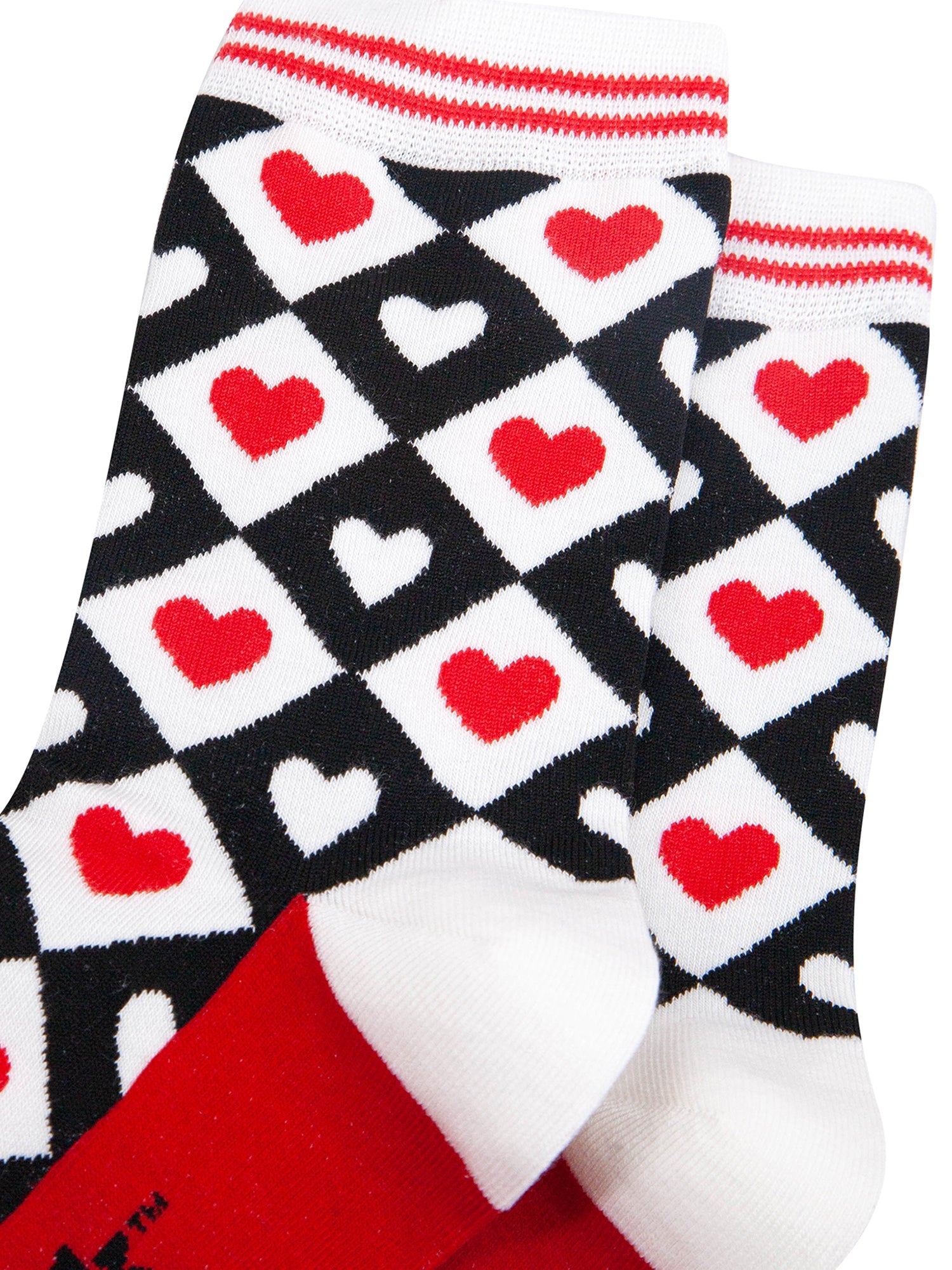 Love-Heart-Diamonds-Bamboo-Socks-in-Red-Closeup