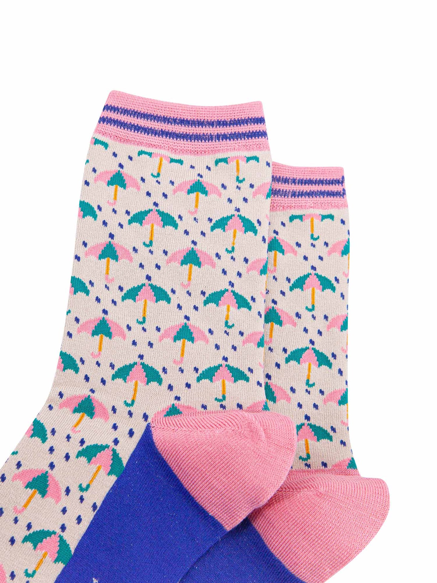 close up of the umbrella print design on the womens bamboo socks