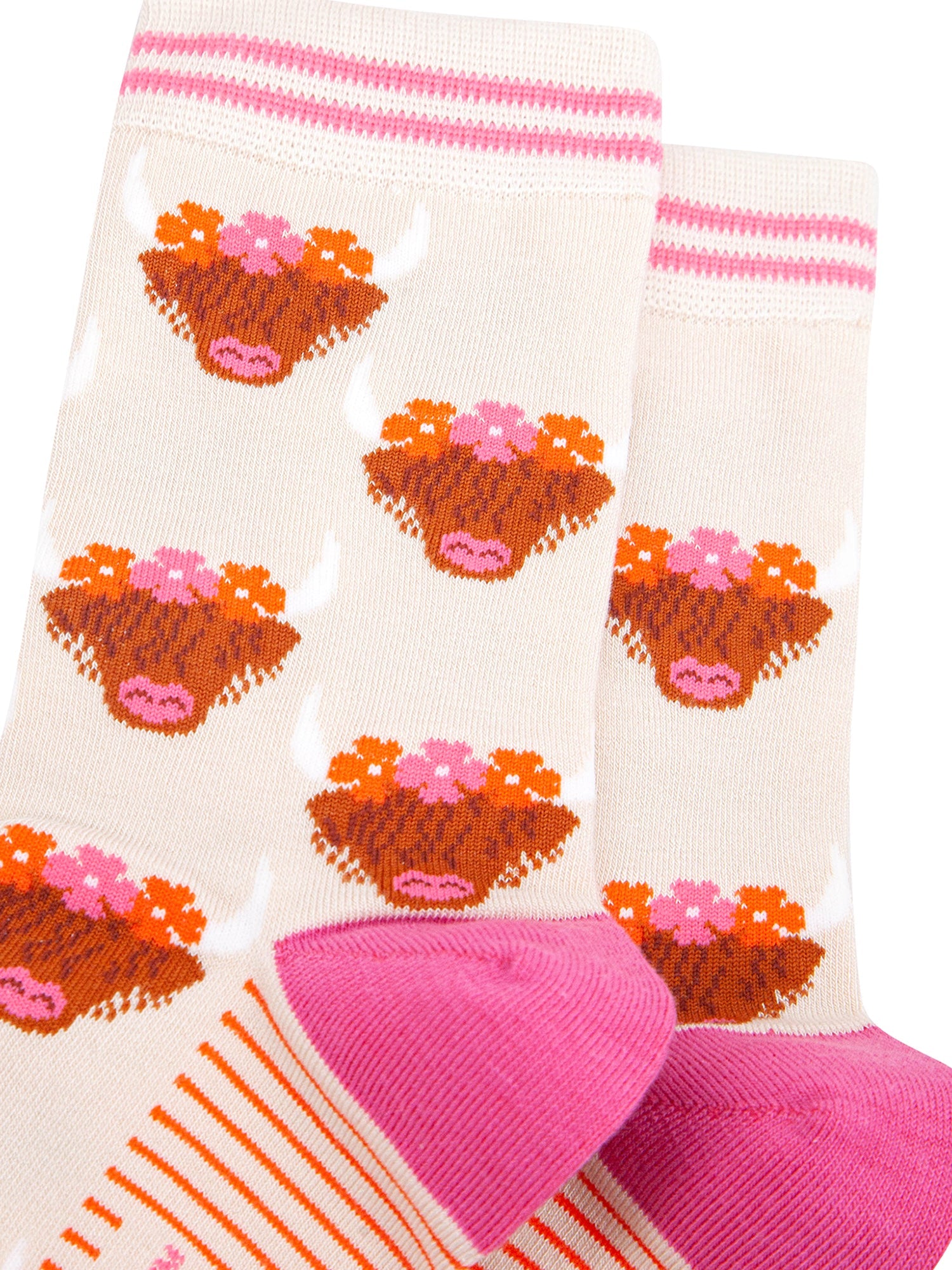 Floral-Crown-Highland-Cow-Bamboo-Socks-in-Cream-close-up