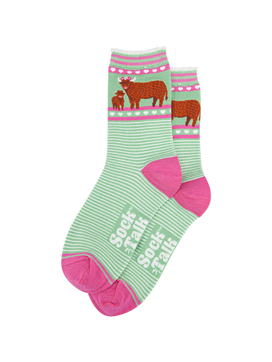 womens-bamboo-socks-green-highland-cow-and-calf-laying-flat