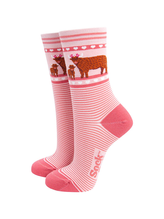 Highland-Cow-Calf-Striped-Bamboo-Socks-in-Pink-mannequin