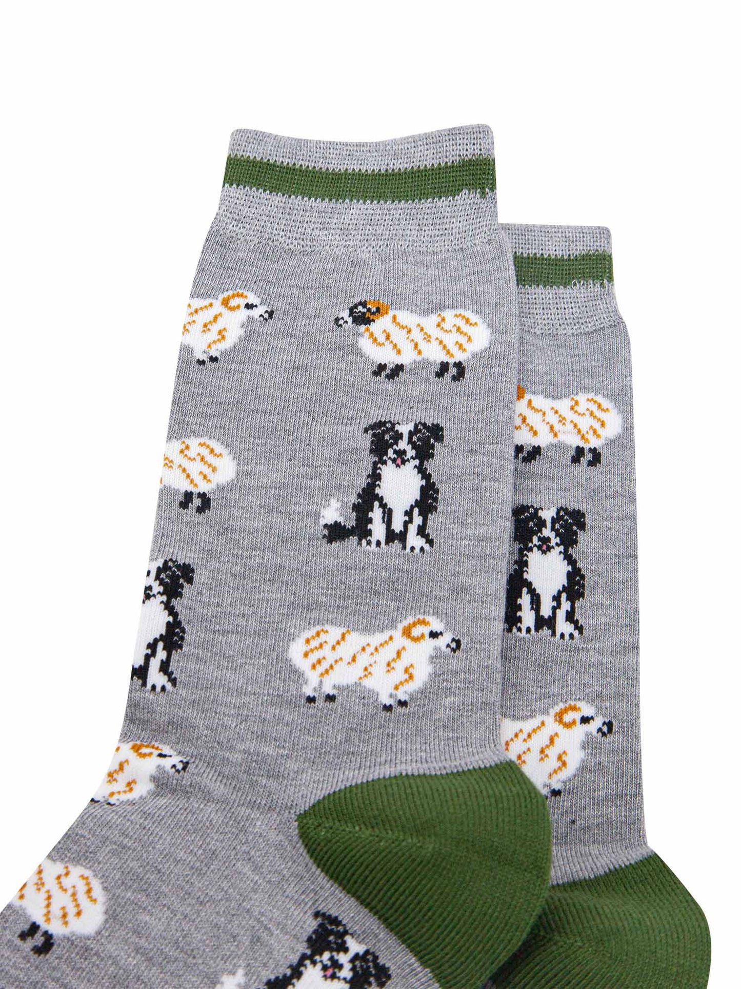 mens-bamboo-socks-grey-marl-green-black-sheep-close-up