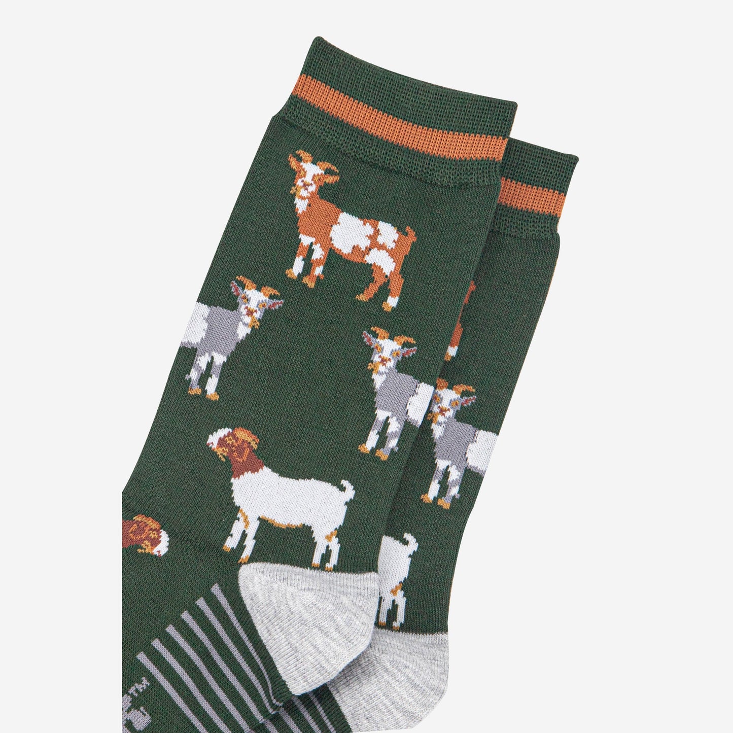 mens-bamboo-socks-khaki-tan-goats-close-up