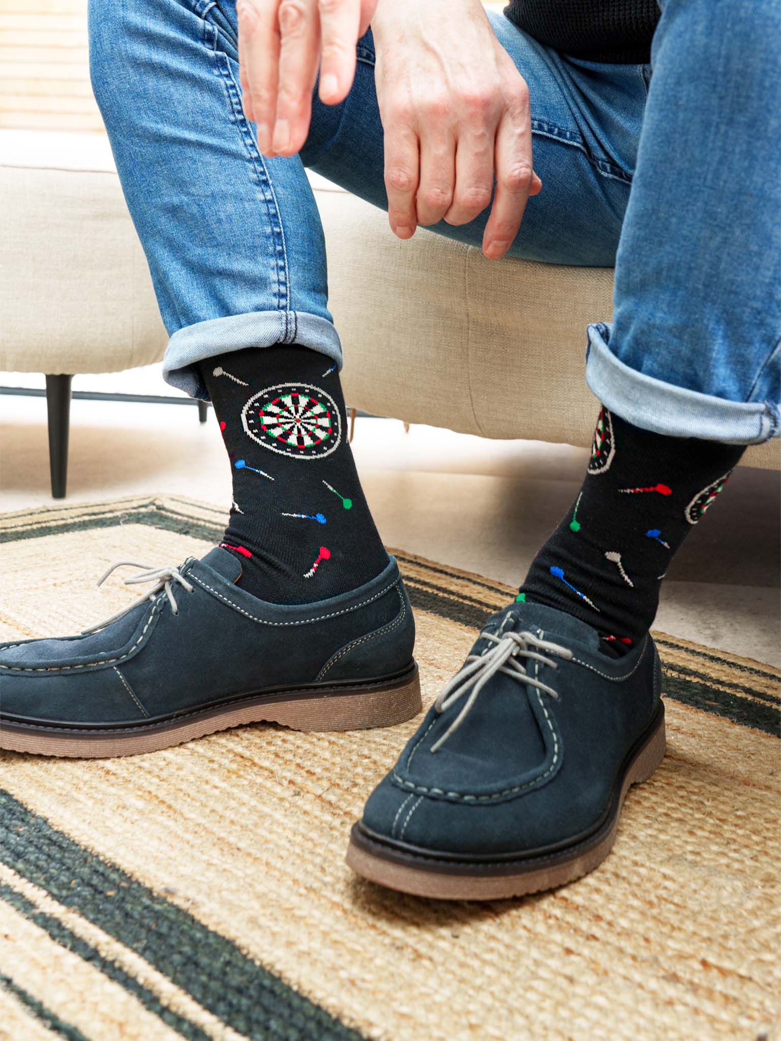 Darts-Bamboo-Socks-in-Black