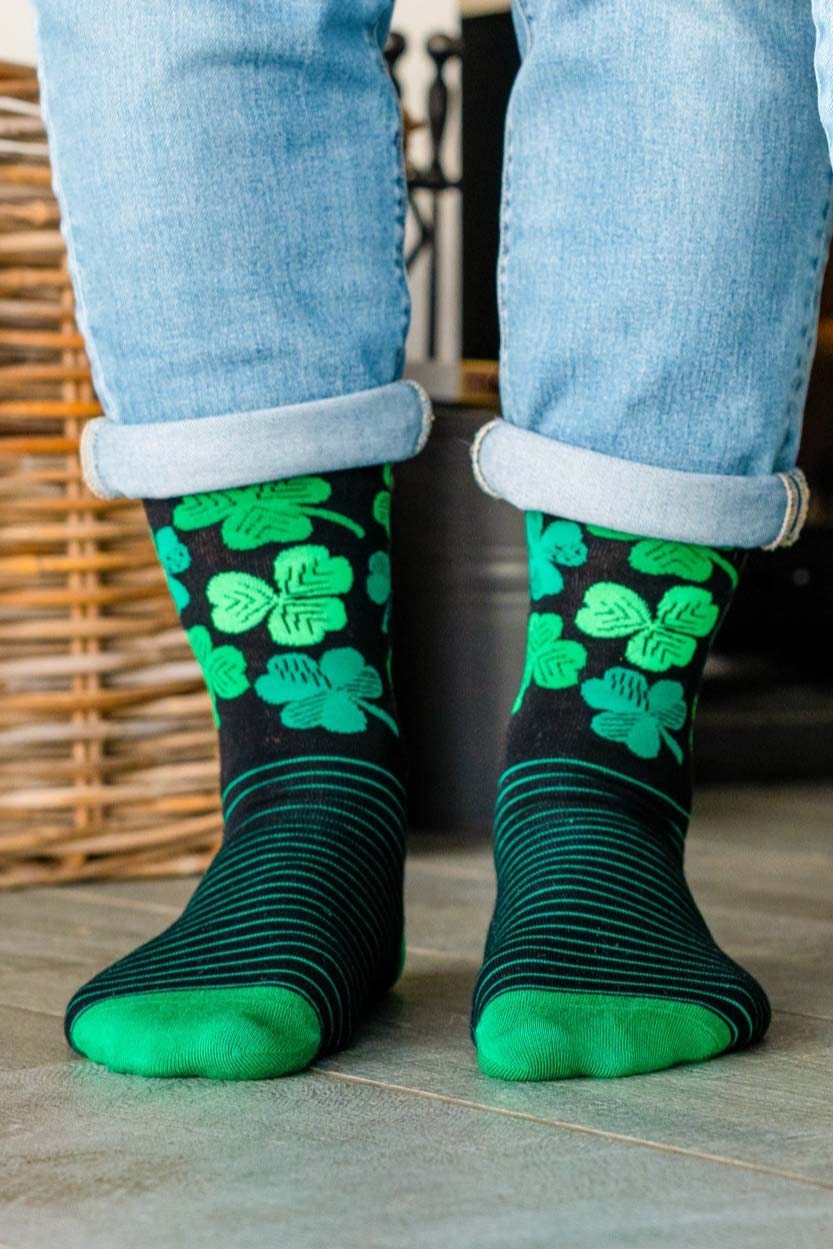 shamrock-print-bamboo-socks-in-green