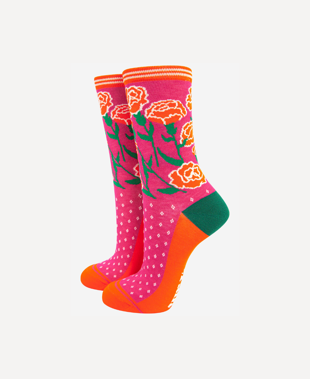 pink and orange ankle socks featuring an arrangement of carnation flowers