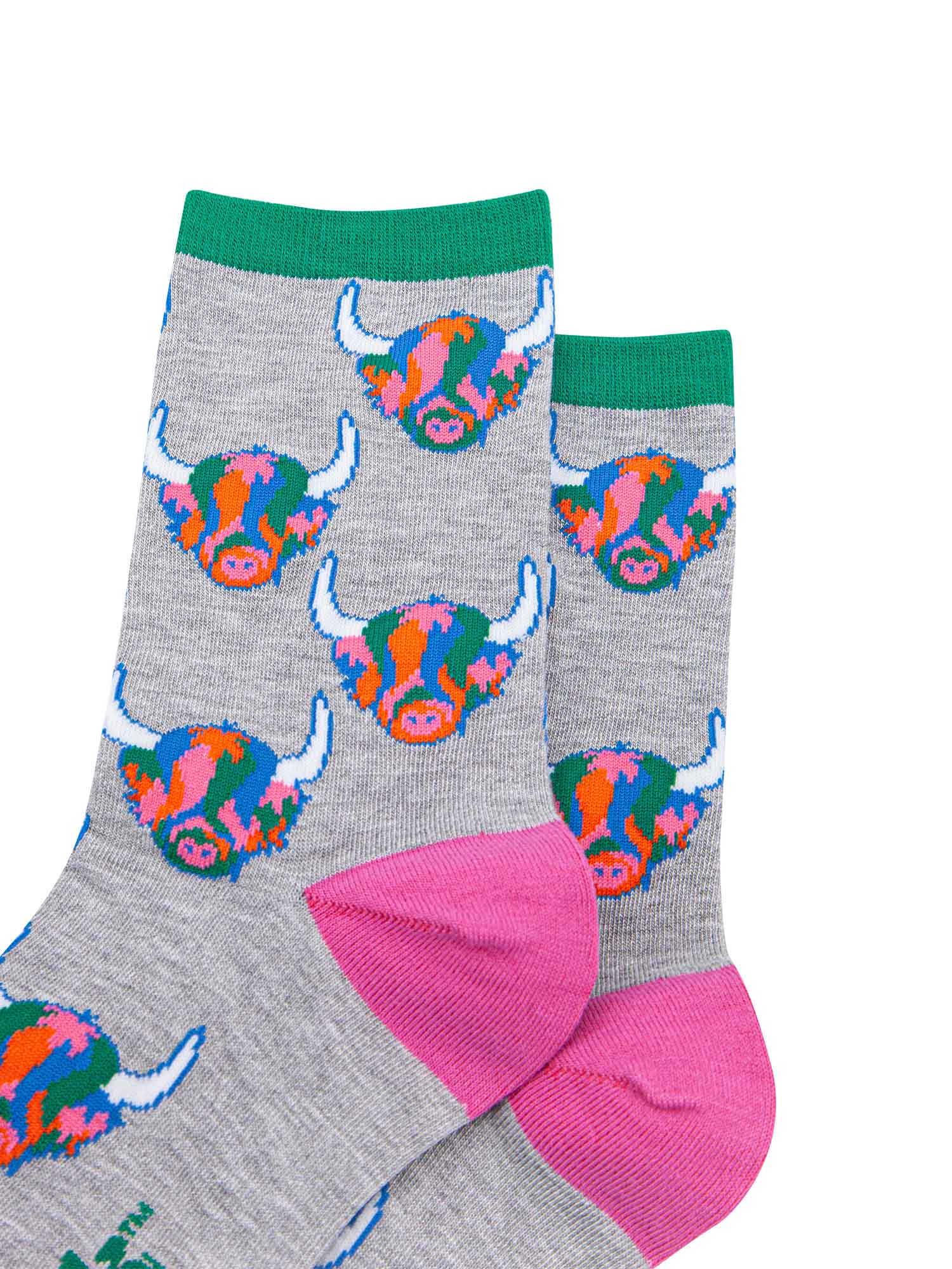 mens grey bamboo socks with green cuff and pink heel with an all over pattern of rainbow coloured highland cow faces