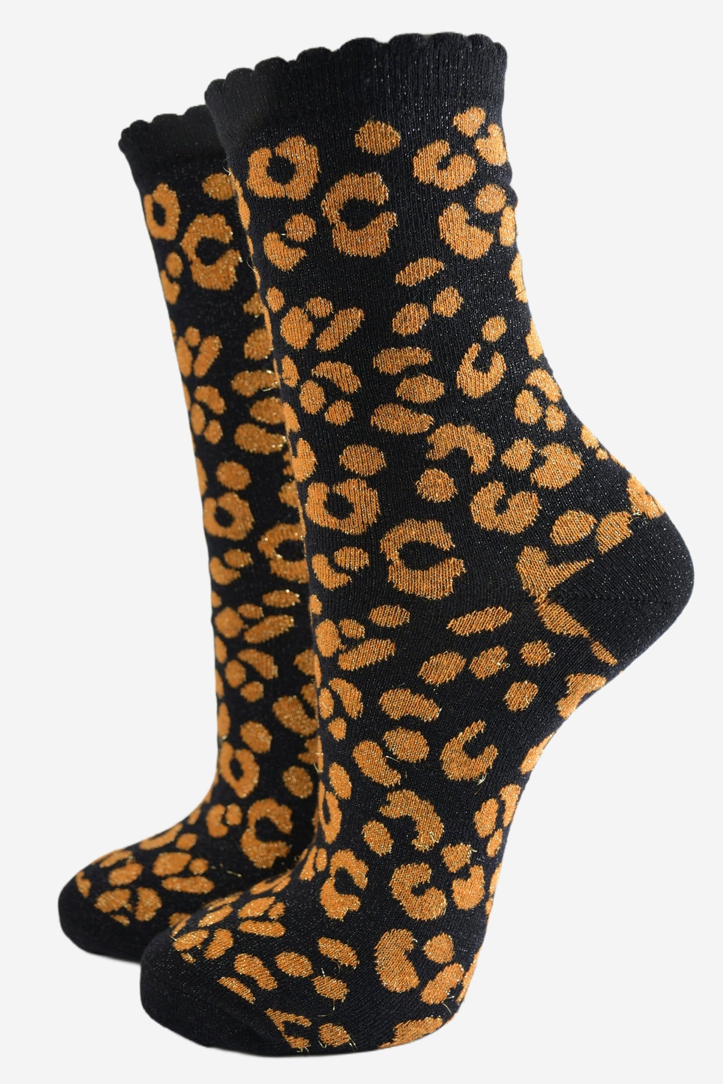 womens-socks-gift-box-grey-leopard-orange