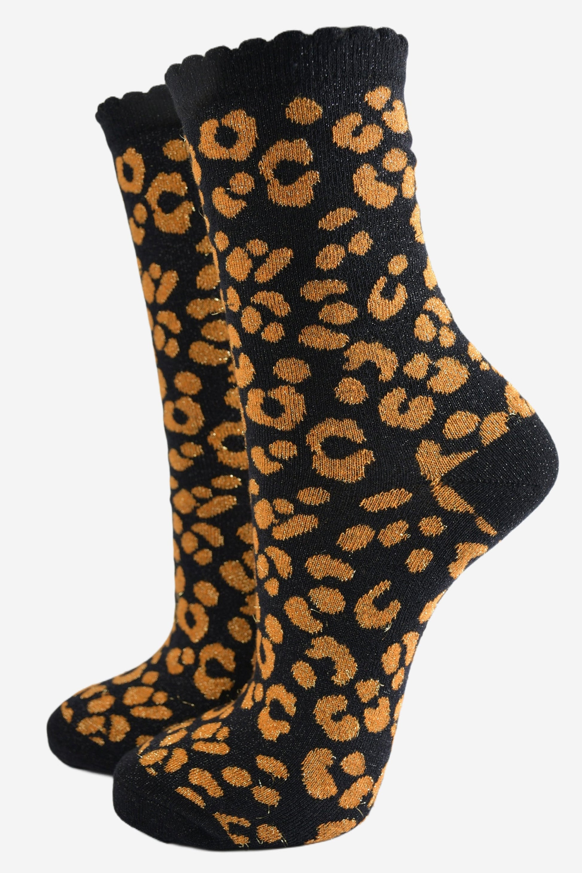 womens-socks-gift-box-grey-leopard-orange