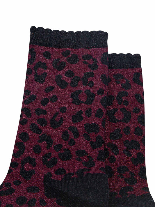 womens-berry-leopard-print-glitter-socks-close-up