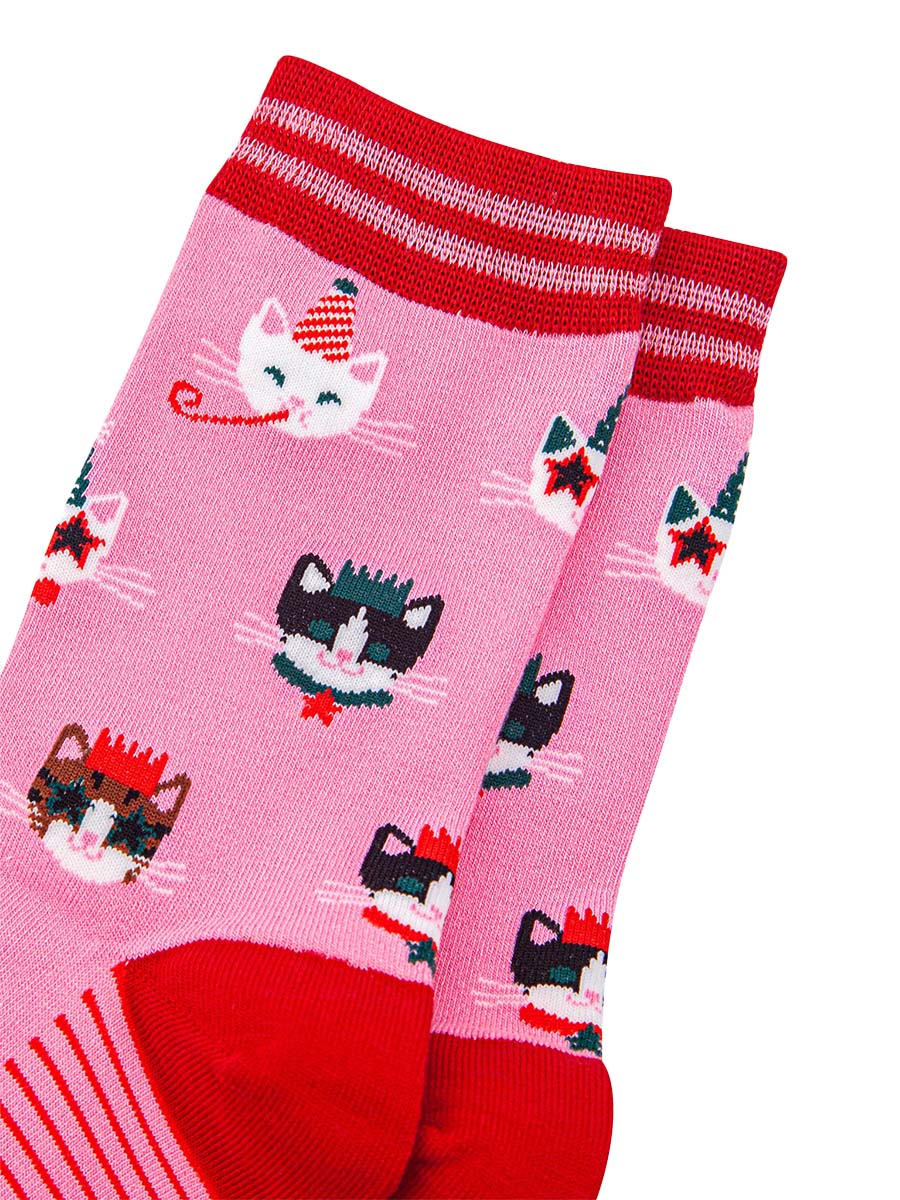 womens-bamboo-socks-hot-pink-red-party-cats-close-up
