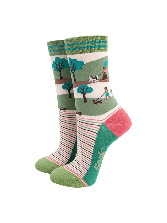 Dog-Walking-Bamboo-Socks-in-Green/Pink-mannequin