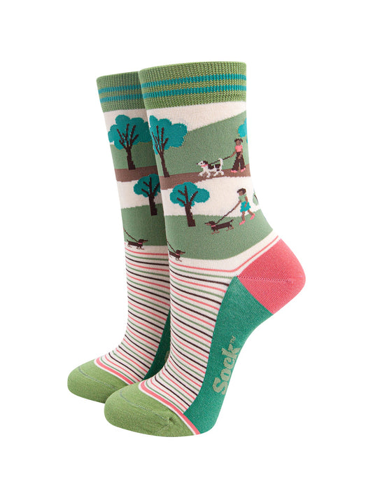 Dog-Walking-Bamboo-Socks-in-Green/Pink-On-Mannequin