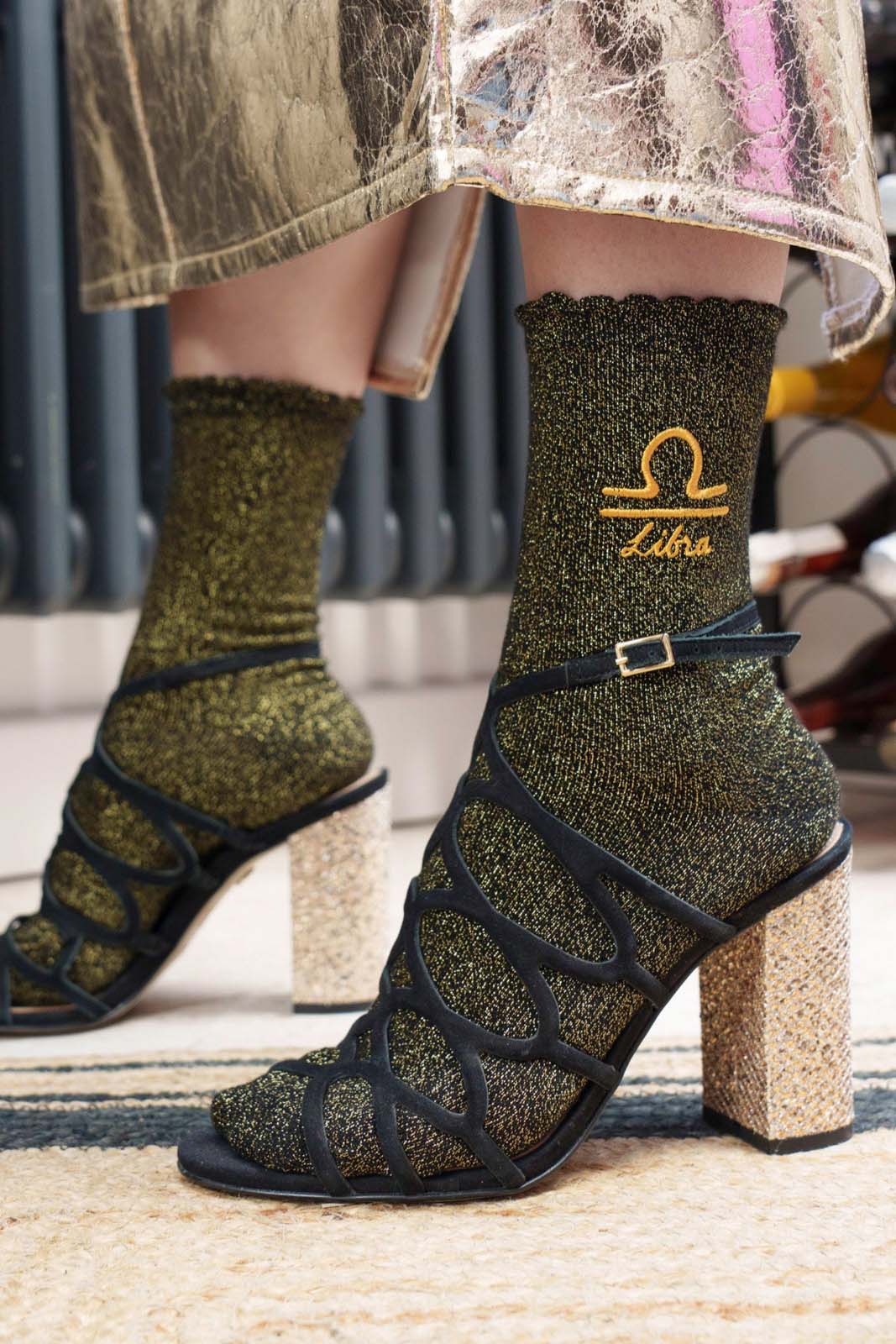 libra-symbol-cotton-glitter-socks-gold-and-black