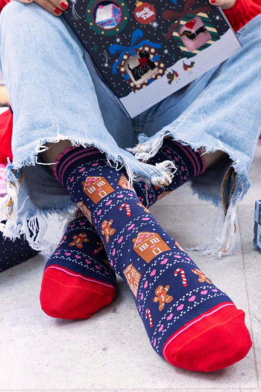 gingerbread-fair-isle-bamboo-socks-in-navy-and-red