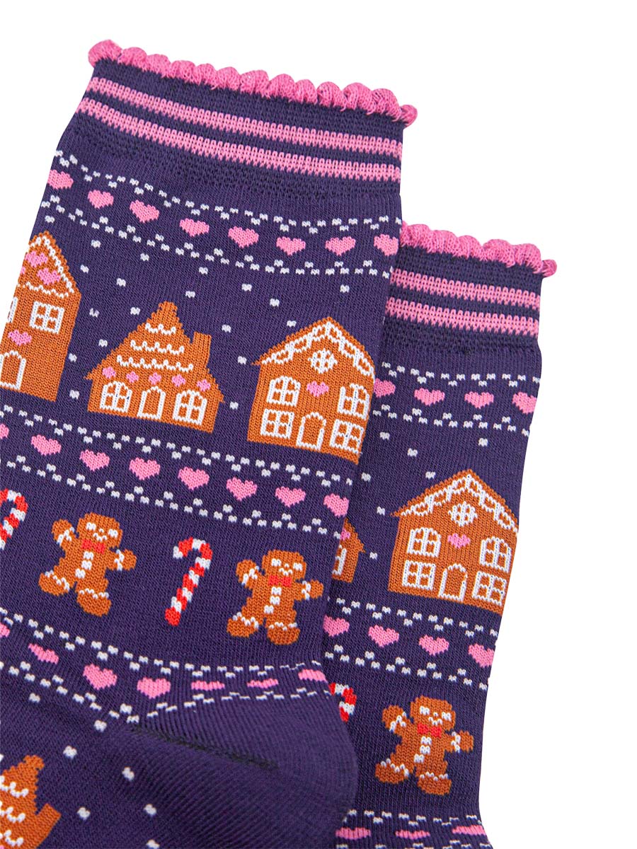 womens-bamboo-socks-navy-blue-red-gingerbread-fair-isle-close-up